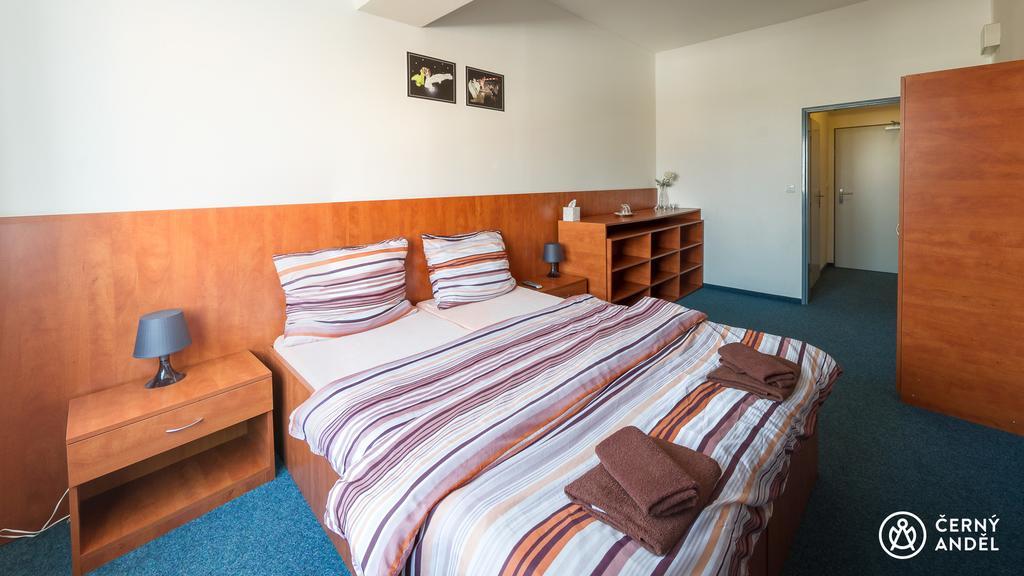 Hotel Cerny Andel Most Exterior foto